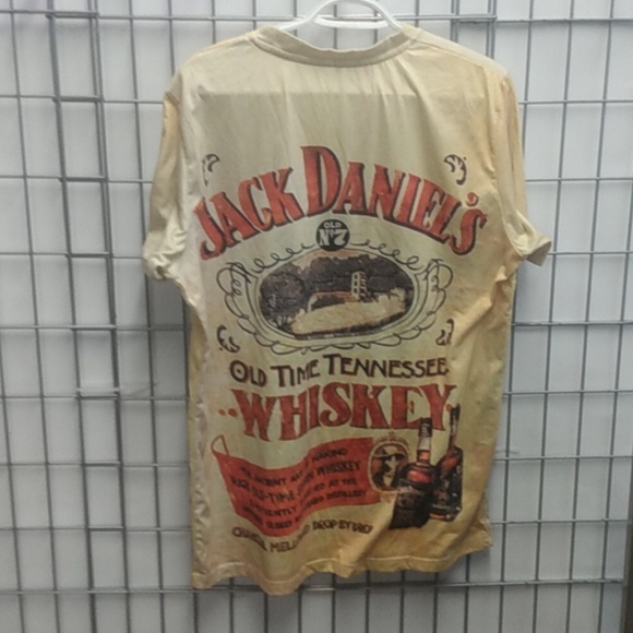 Men's Jack Daniel's Whiskey Old No. 7 Size LG Yellow💛 - Picture 2 of 8